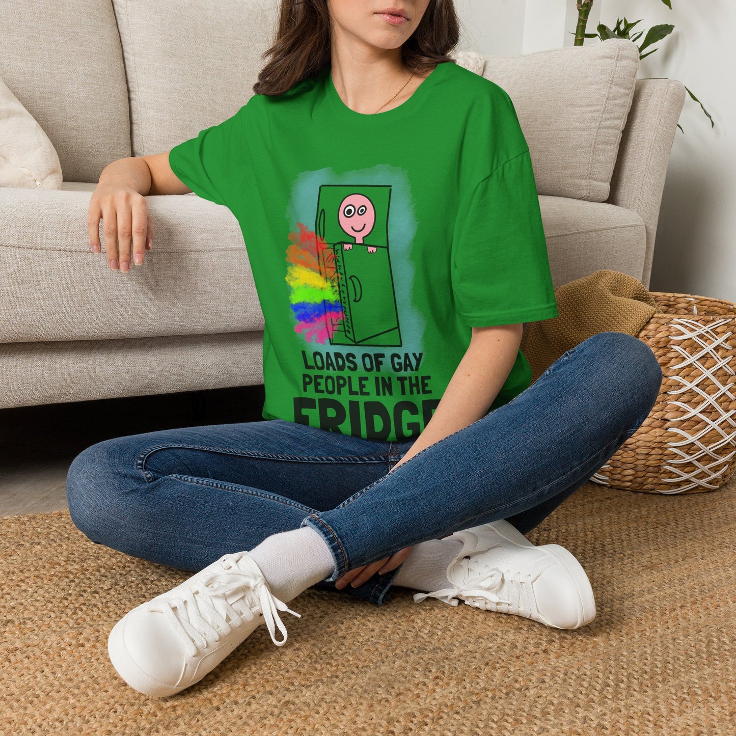 "Loads of Gay People in the Fridge" T-SHIRT