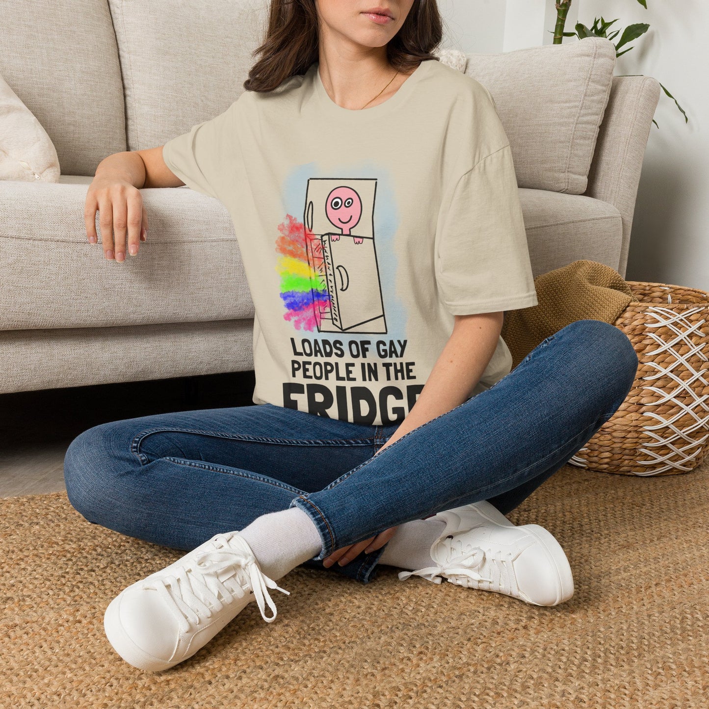 "Loads of Gay People in the Fridge" T-SHIRT