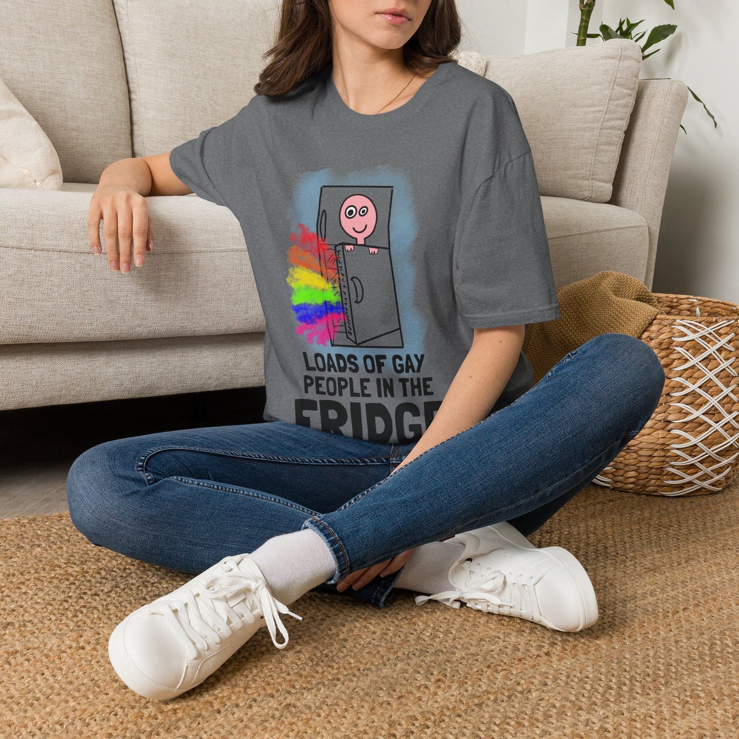 "Loads of Gay People in the Fridge" T-SHIRT