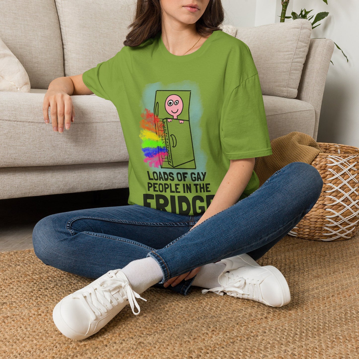 "Loads of Gay People in the Fridge" T-SHIRT