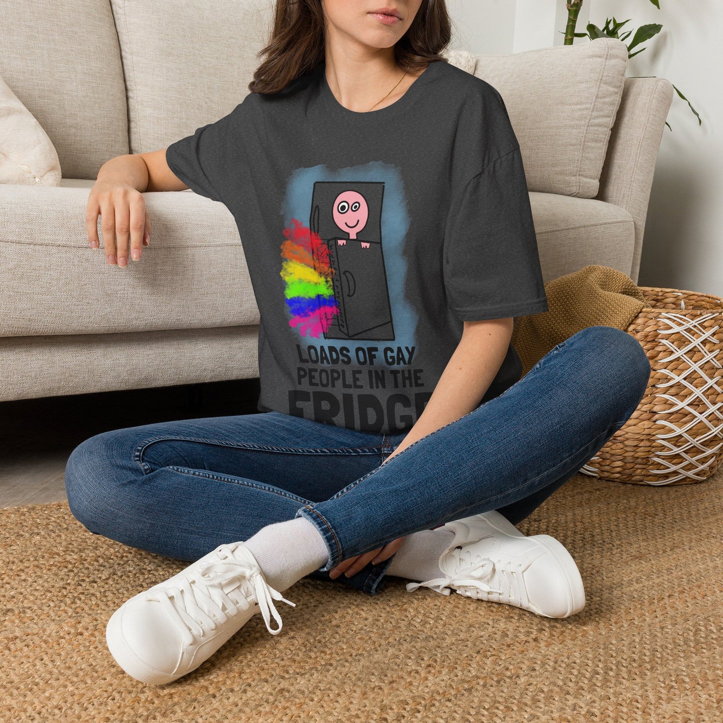 "Loads of Gay People in the Fridge" T-SHIRT