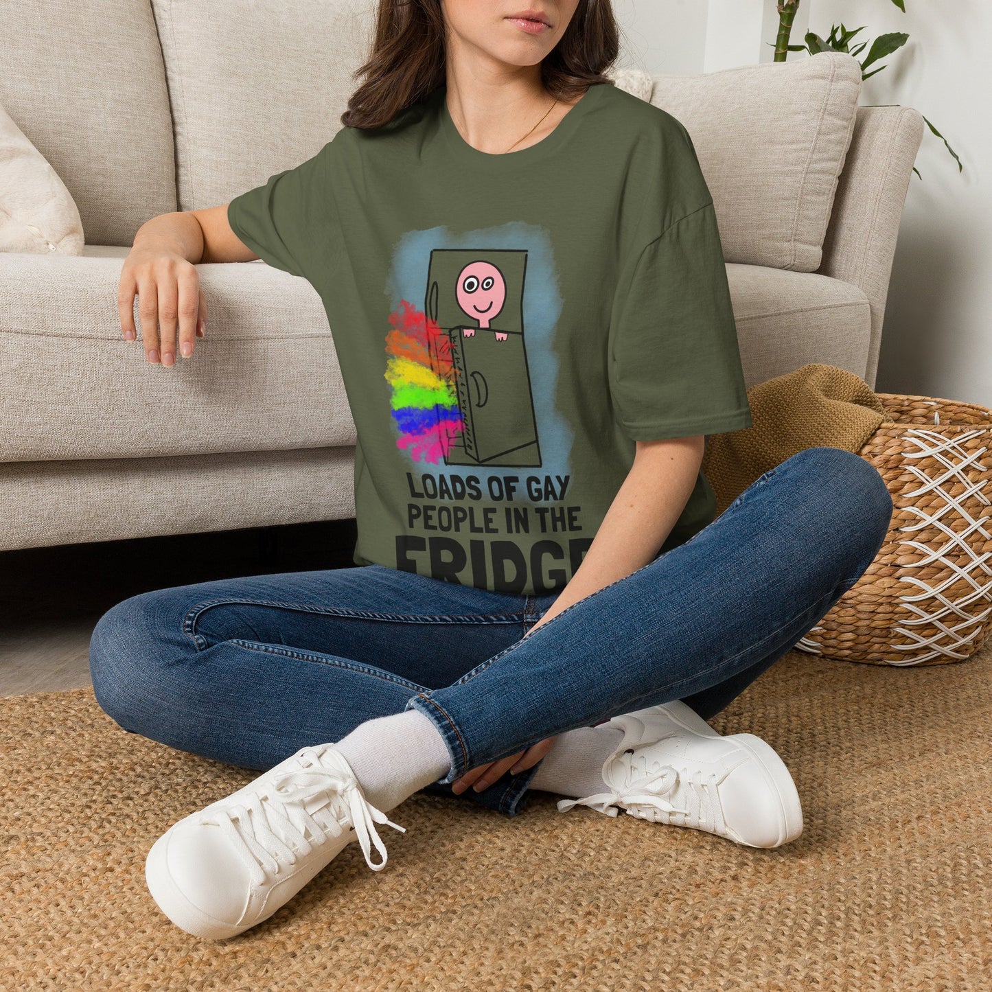 "Loads of Gay People in the Fridge" T-SHIRT